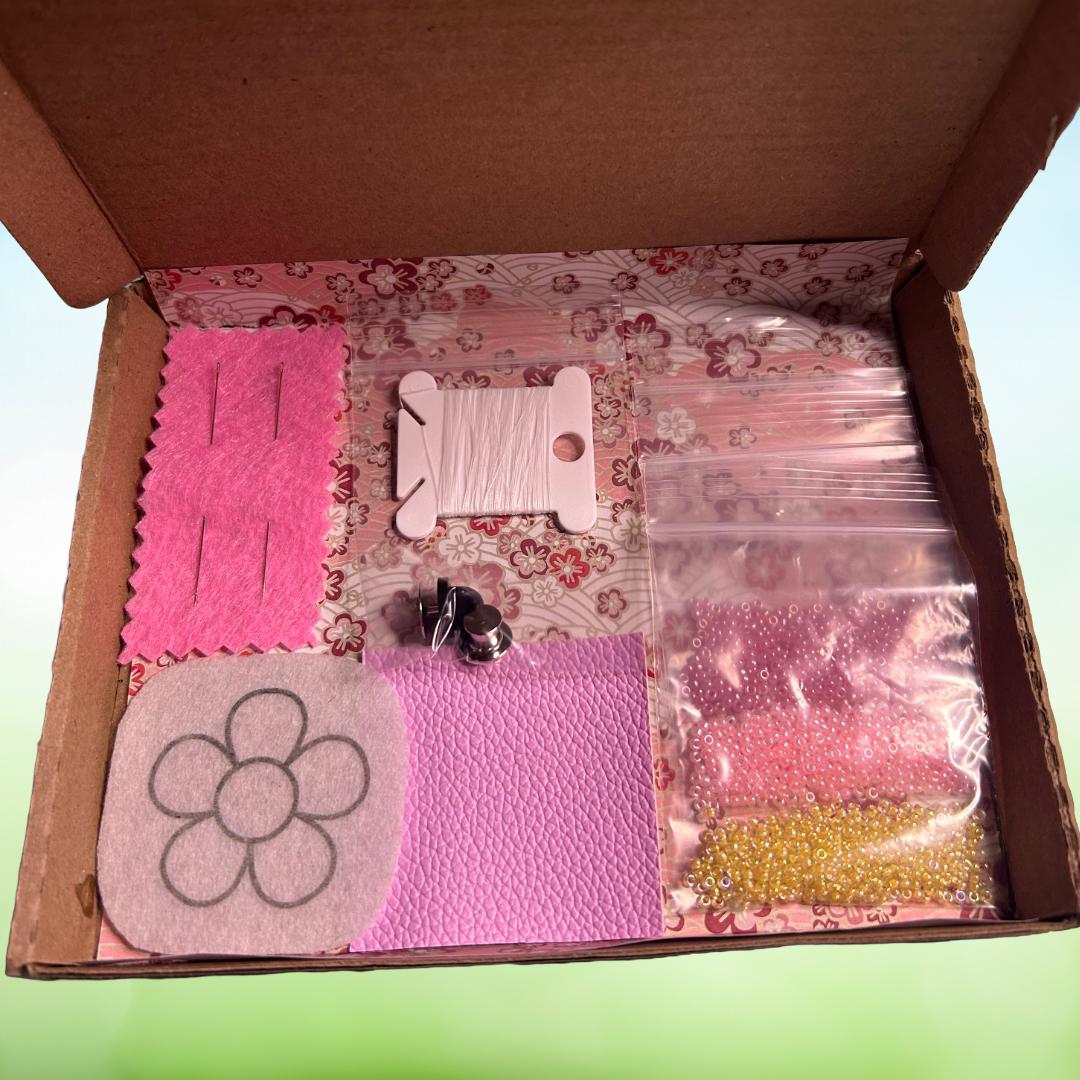 Métis Beadwork Kit | 5 Petal Flower Pin | Miyuki beads
